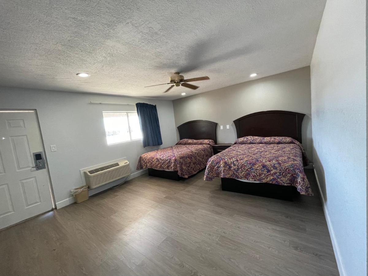 Western Inn West Columbia Экстерьер фото