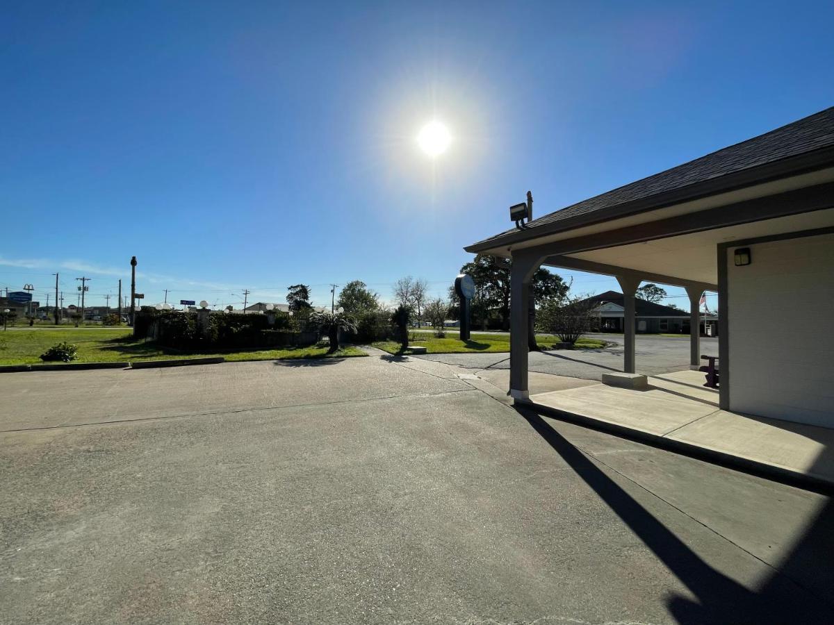 Western Inn West Columbia Экстерьер фото