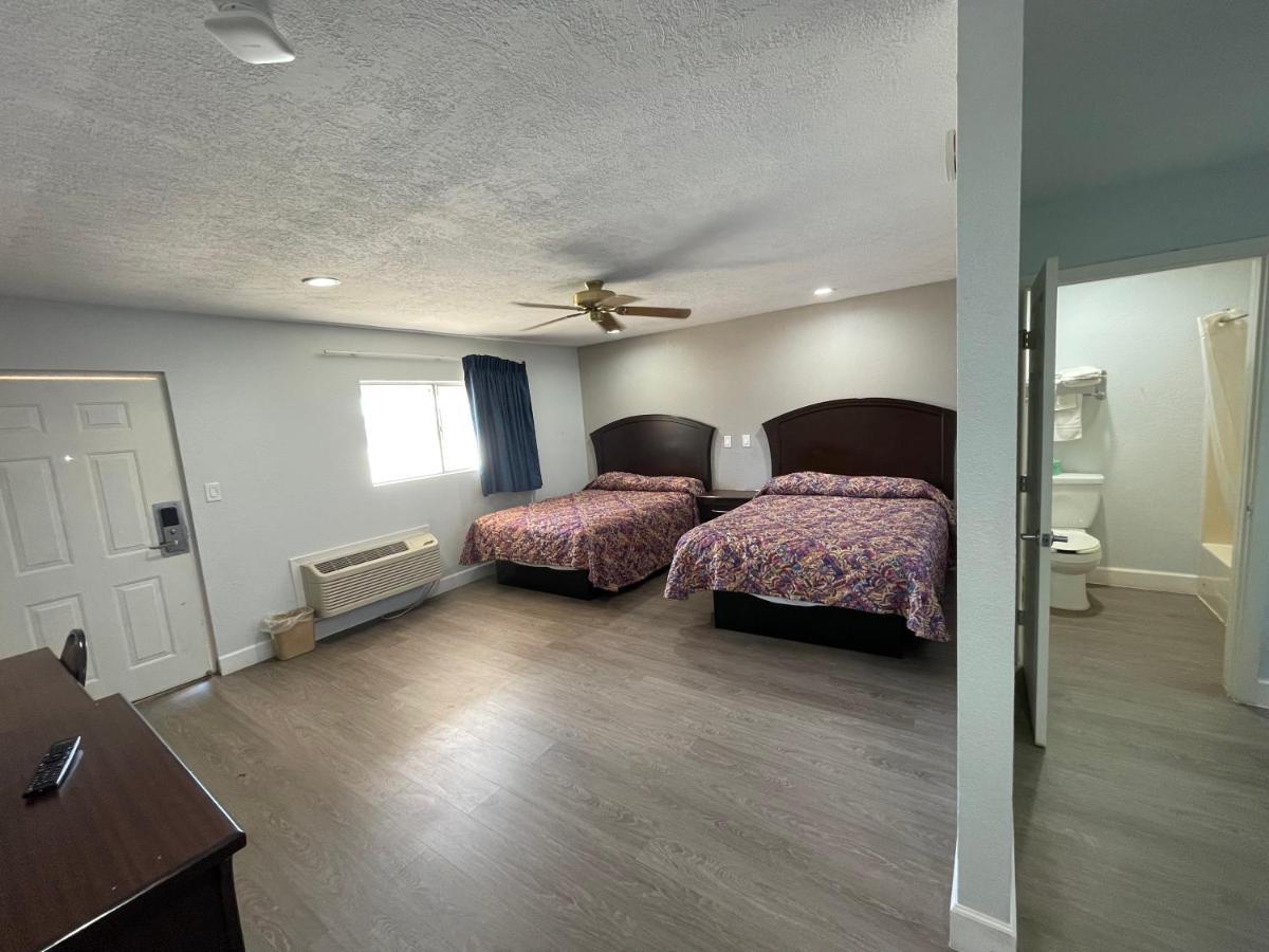 Western Inn West Columbia Экстерьер фото
